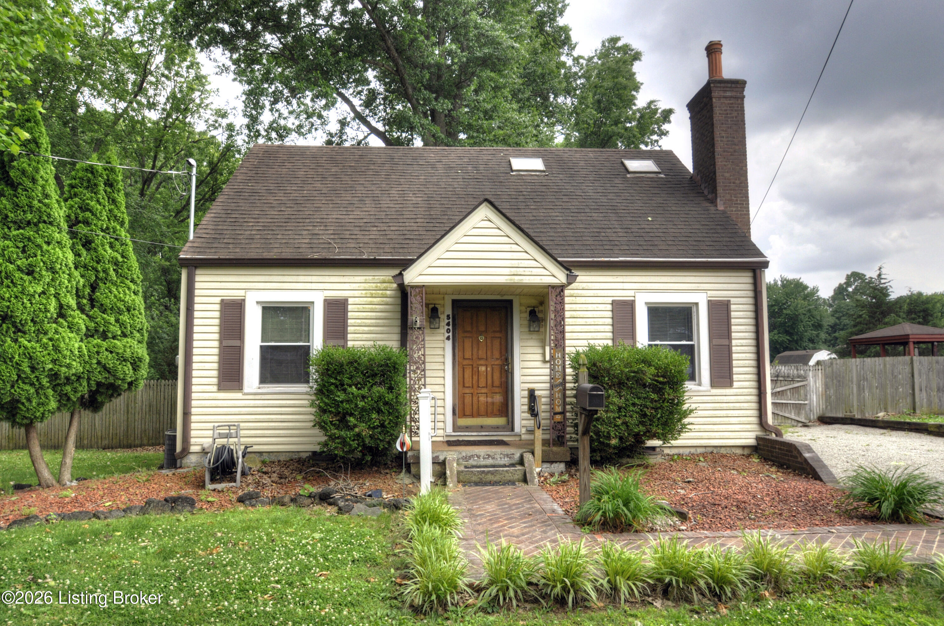 5404 Maryman Road Louisville, KY 40258 - Photo 1 of 34 _DSC0007_8_9