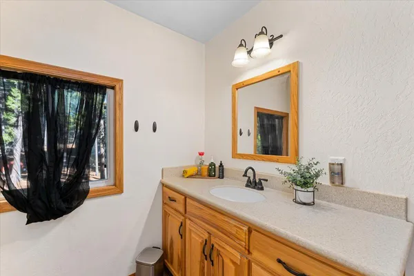 $545,000 | 34820 Emigrant Trail, Shingletown, CA 96088