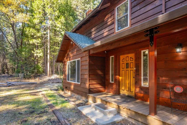 a view of a house with a outdoor space