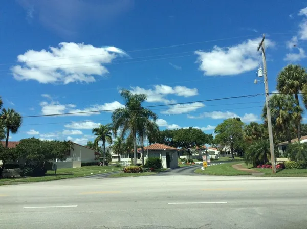 $1,400 | 2601 Boundbrook Boulevard, Unit 104, Palm Springs, FL 33406