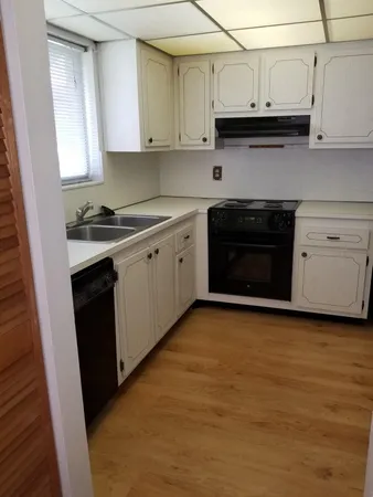 $1,400 | 2601 Boundbrook Boulevard, Unit 104, Palm Springs, FL 33406