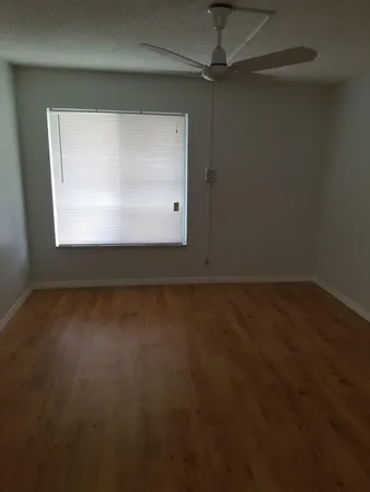 $1,400 | 2601 Boundbrook Boulevard, Unit 104, Palm Springs, FL 33406