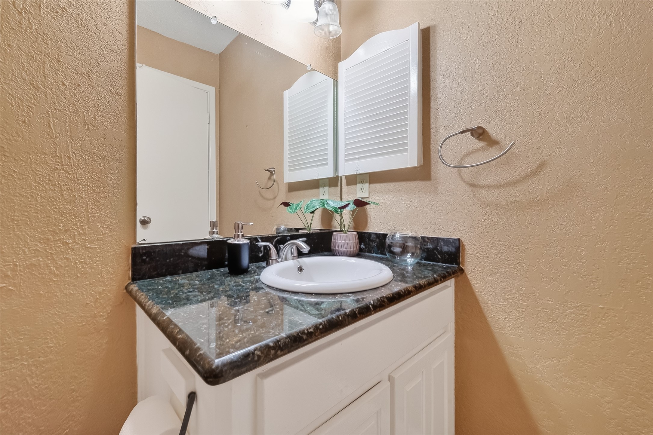 3200 South Gessner Road, Unit 206 Houston, TX 77063 - Photo 25 of 49