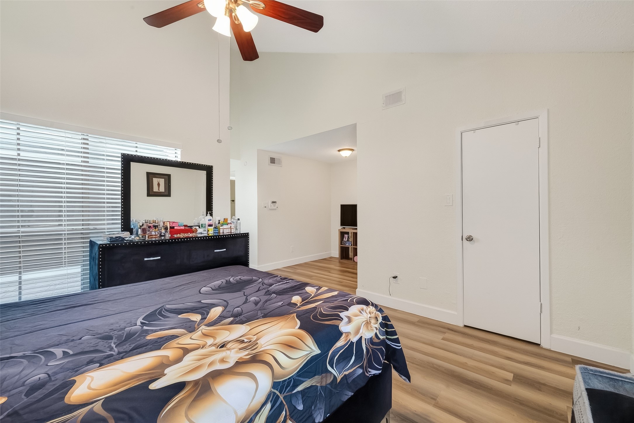 3200 South Gessner Road, Unit 206 Houston, TX 77063 - Photo 35 of 49