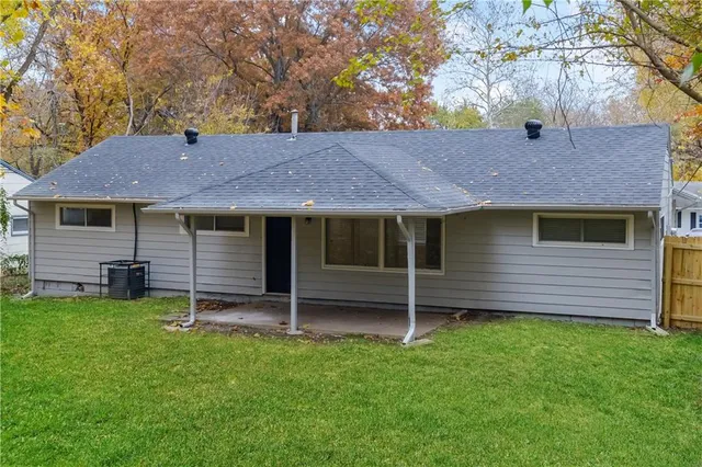 $1,595 | 10806 Bristol Terrace, Kansas City, MO 64134