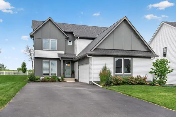 $669,900 | 5460 Gestach Lane, Victoria, MN 55318