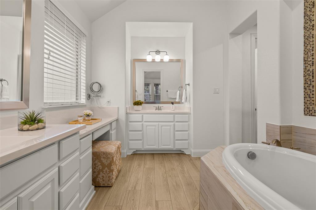 6631 Roughleaf Ridge Road Flower Mound, TX 76226 - Photo 17 of 31 Gallery Image 17