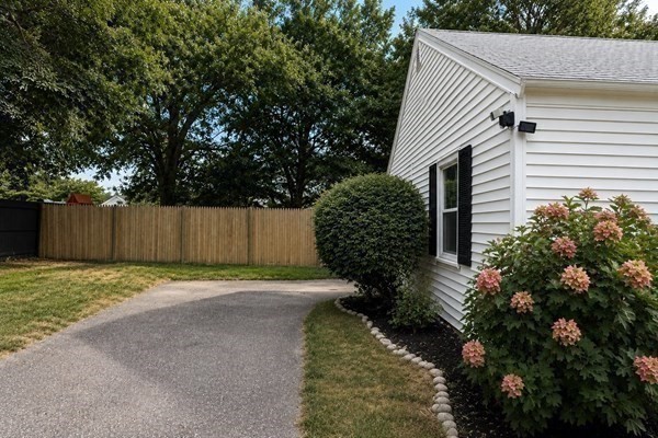 19 Rayburn Road Stoughton, MA 02072 - Photo 13 of 17 Gallery Image 13
