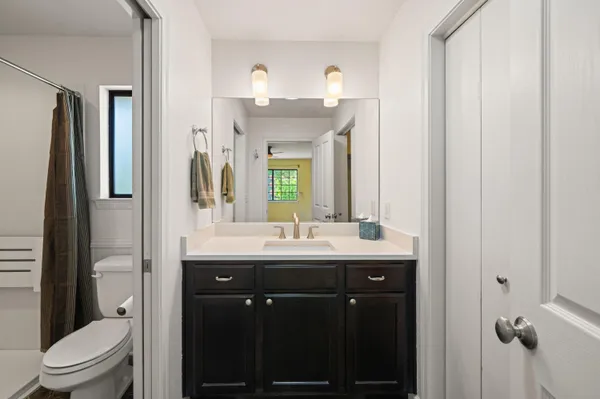 $530,000 | 19702 Midland Drive, Redding, CA 96003