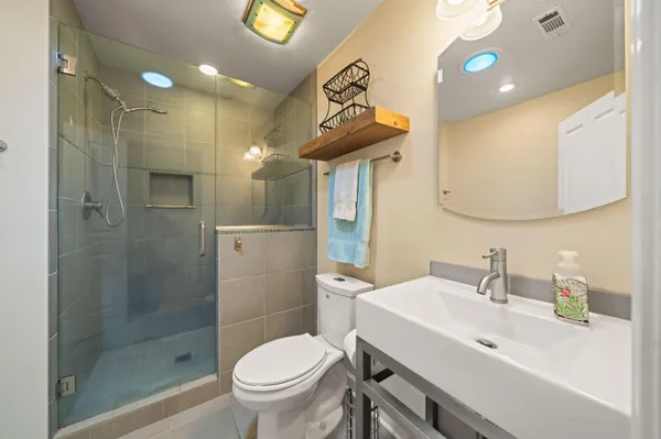 $530,000 | 19702 Midland Drive, Redding, CA 96003