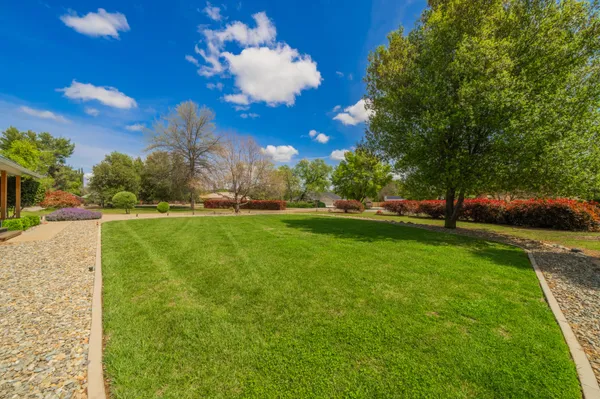 $530,000 | 19702 Midland Drive, Redding, CA 96003