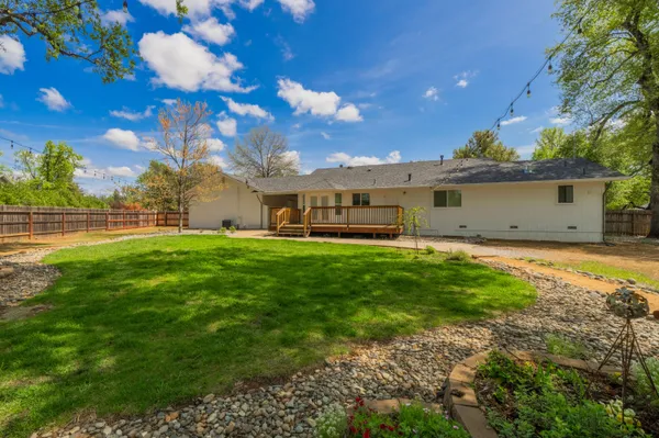 $530,000 | 19702 Midland Drive, Redding, CA 96003