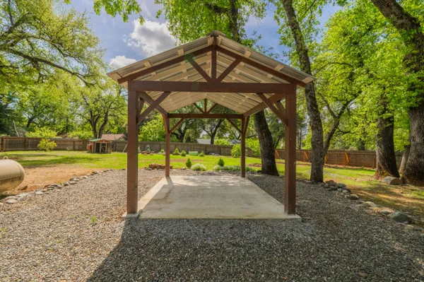 $530,000 | 19702 Midland Drive, Redding, CA 96003