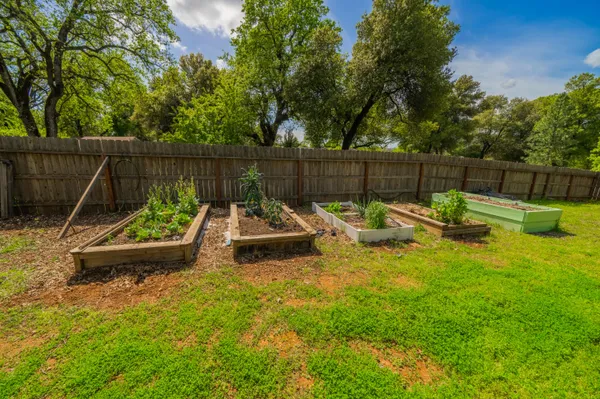 $530,000 | 19702 Midland Drive, Redding, CA 96003