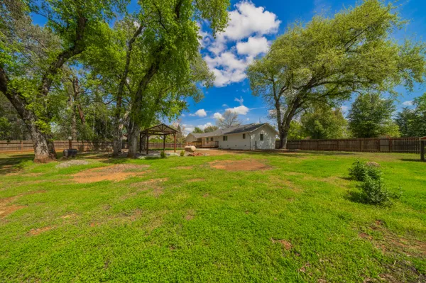 $530,000 | 19702 Midland Drive, Redding, CA 96003