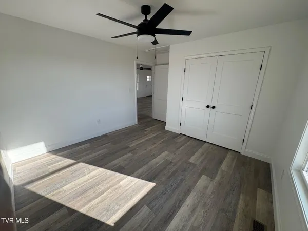 $399,900 | 6010 Jones Bridge Road, Greeneville, TN 37743