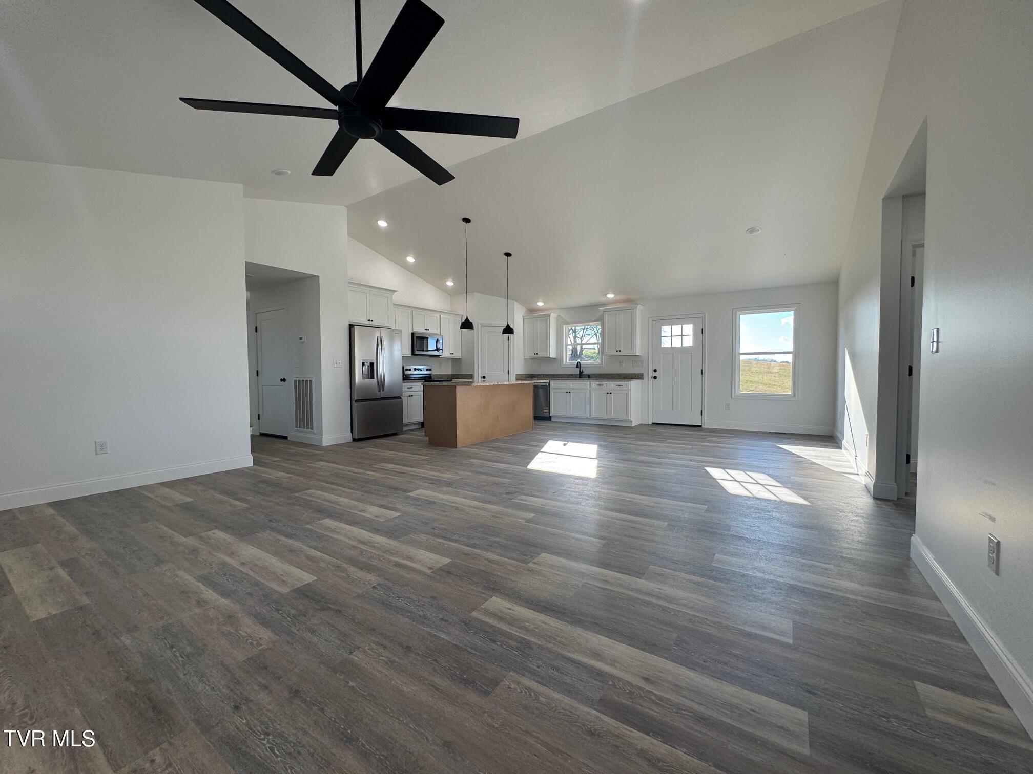 6010 Jones Bridge Road Greeneville, TN 37743 - Photo 25 of 32 IMG_5208