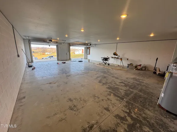 $399,900 | 6010 Jones Bridge Road, Greeneville, TN 37743