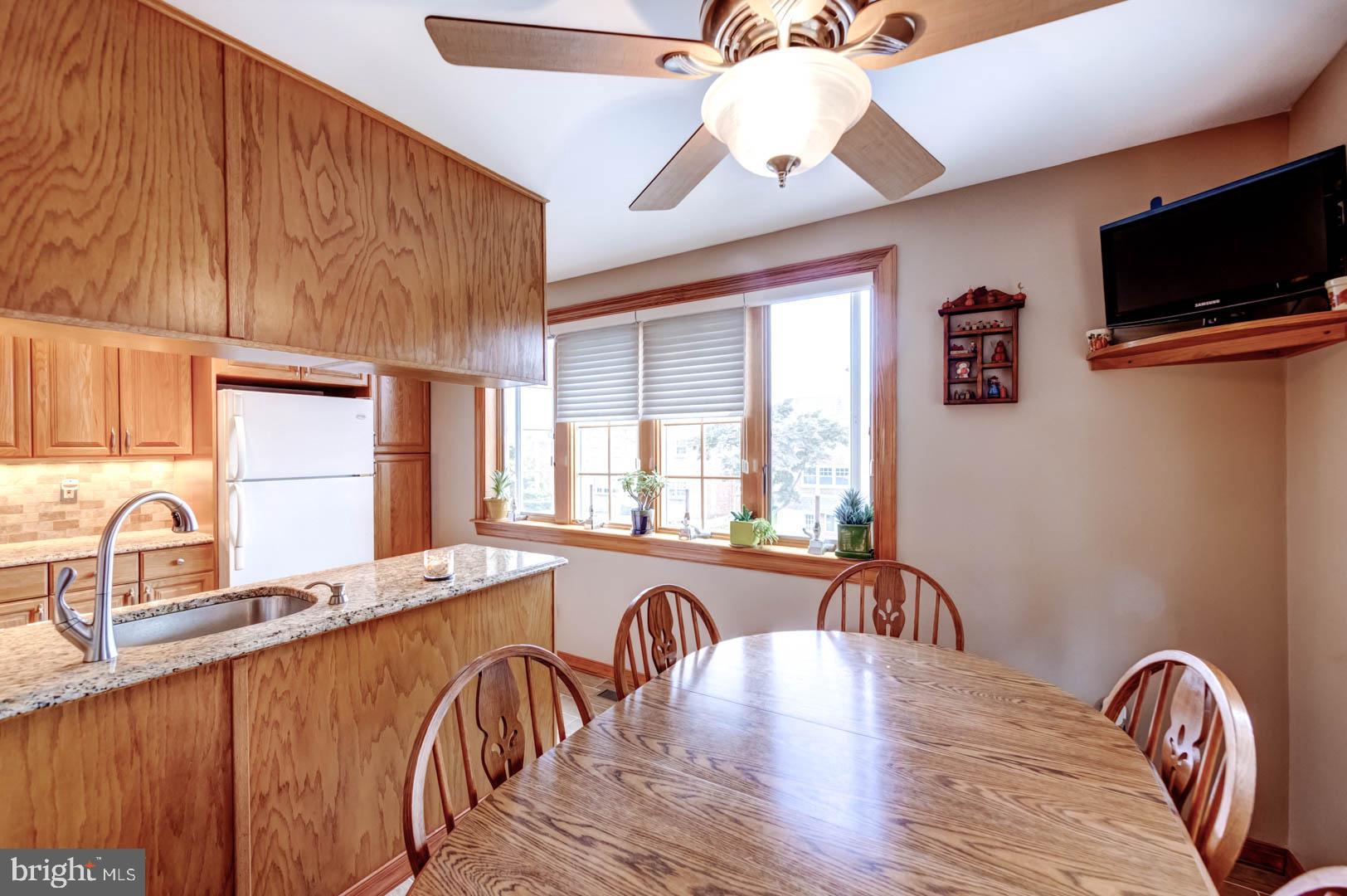7423 Hill Road Philadelphia, PA 19128 - Photo 12 of 37 Gallery Image 12