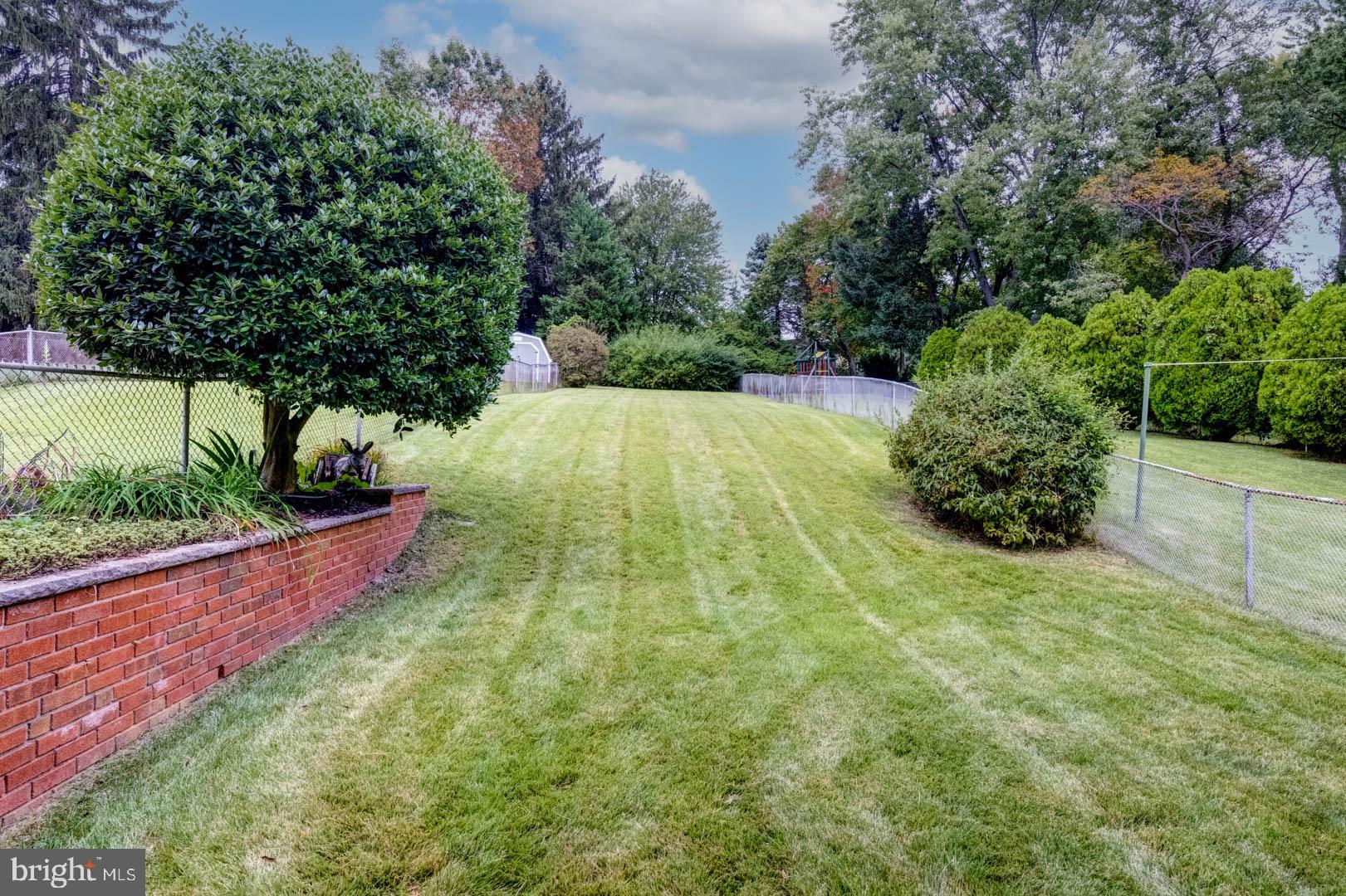 7423 Hill Road Philadelphia, PA 19128 - Photo 25 of 37 Gallery Image 25