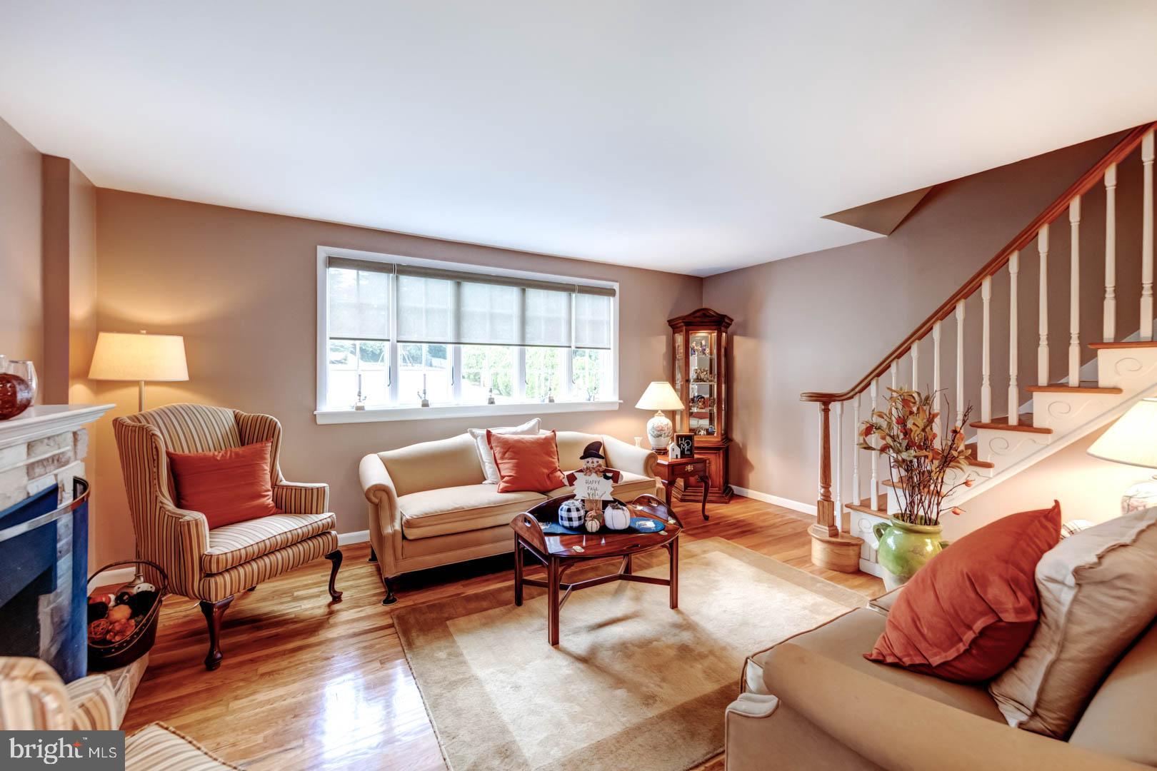7423 Hill Road Philadelphia, PA 19128 - Photo 5 of 37 Gallery Image 5