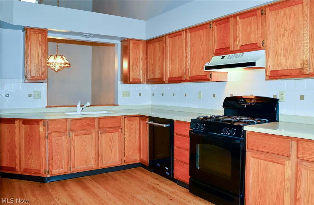 2146 Abbey Road Akron, OH 44312 - Photo 10 of 33