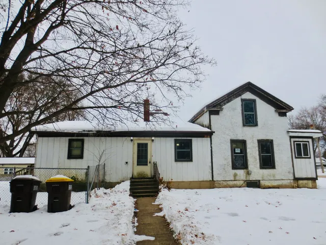 $79,900 | 311 North 4th Street, Oregon, IL 61061
