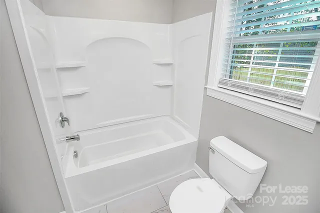 $2,050 | 4044 Dinglewood Avenue, Charlotte, NC 28205