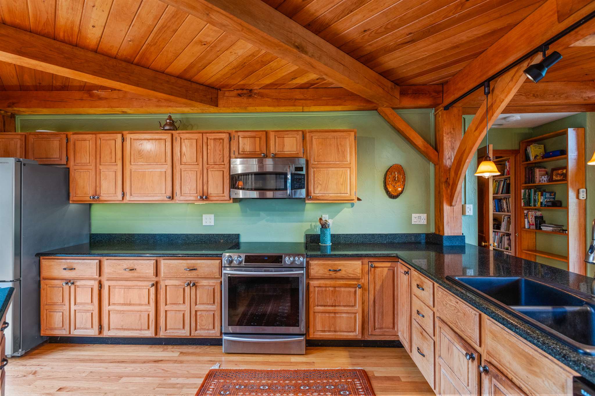 63 Deerfield Road Raymond, NH 03077 - Photo 7 of 40