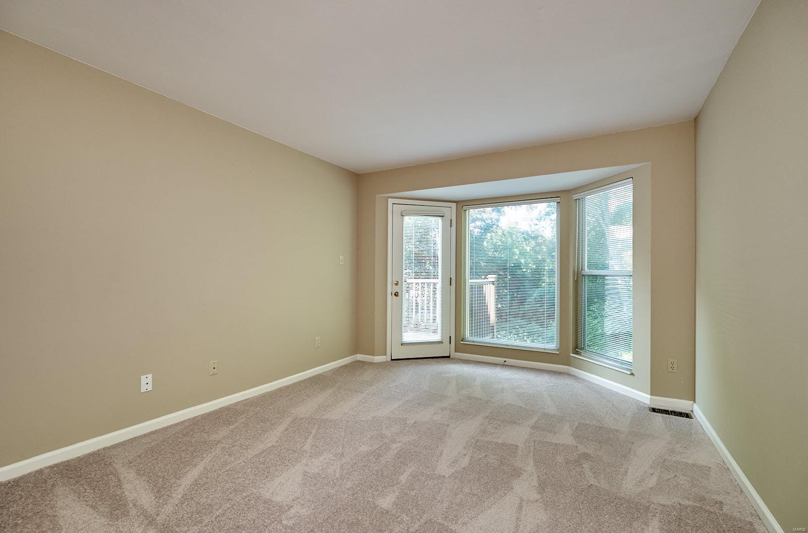 1740 Ridgeview Cir Drive Ballwin, MO 63021 - Photo 14 of 54 Gallery Image 14