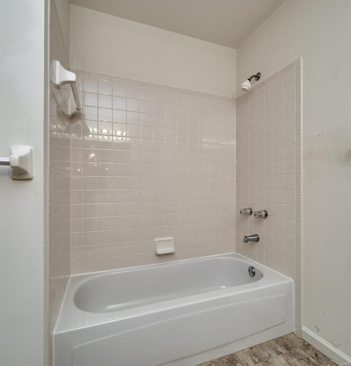 1740 Ridgeview Cir Drive Ballwin, MO 63021 - Photo 36 of 54 Gallery Image 36