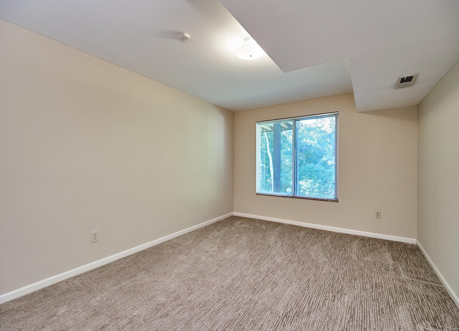 1740 Ridgeview Cir Drive Ballwin, MO 63021 - Photo 46 of 54 Gallery Image 46