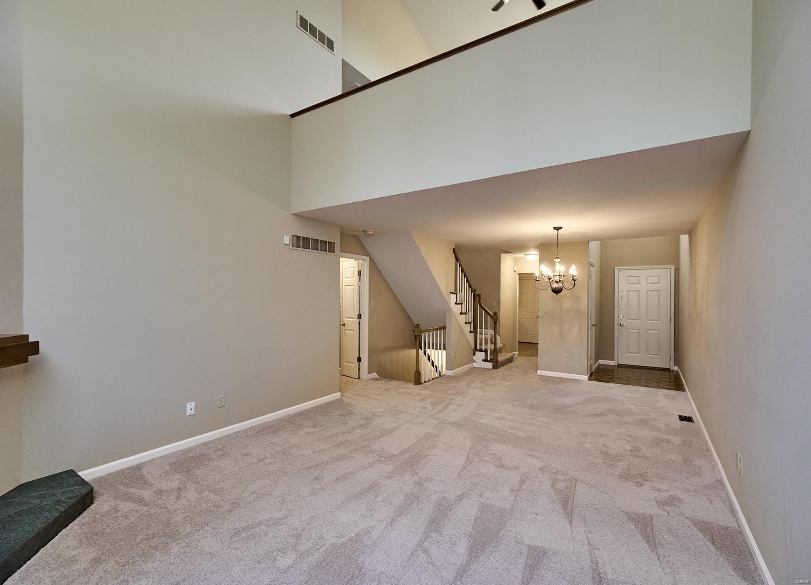 1740 Ridgeview Cir Drive Ballwin, MO 63021 - Photo 6 of 54 Gallery Image 6