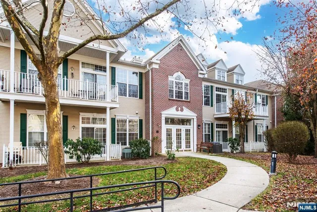 $559,000 | 511 4 Seasons Drive, Wayne, NJ 07470