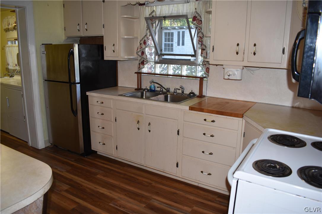 3985 Fireline Road Palmerton, PA 18071 - Photo 3 of 35 Gallery Image 3
