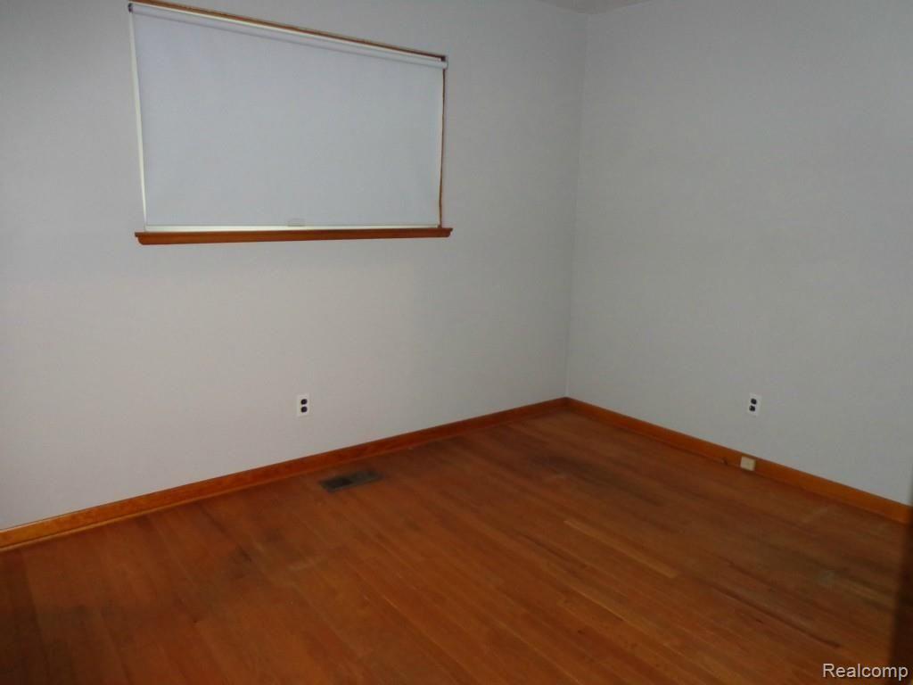 17403 Faulman Road Clinton Township, MI 48035 - Photo 15 of 30 17403 Faulman 013.jpg