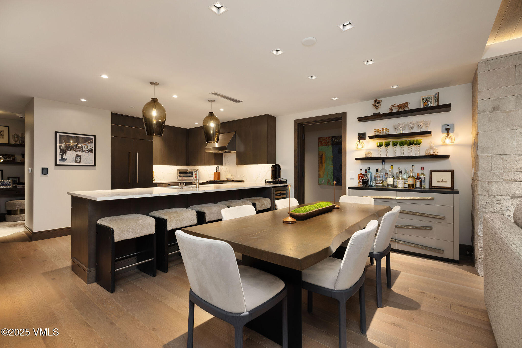430 South Frontage Road East, Unit RU205 Vail, CO 81657 - Photo 4 of 21 2511_altus_205_interior_dining