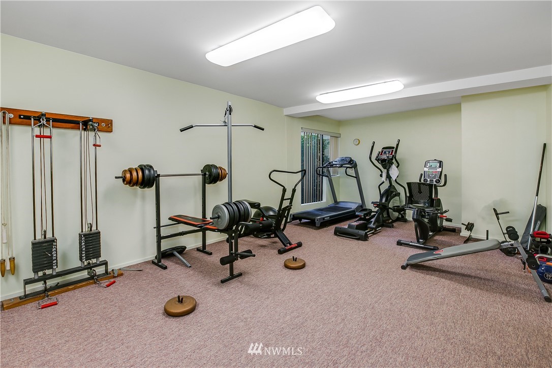 8001 Sand Point Way Northeast, Unit C53 Seattle, WA 98115 - Photo 4 of 20 Gallery Image 4