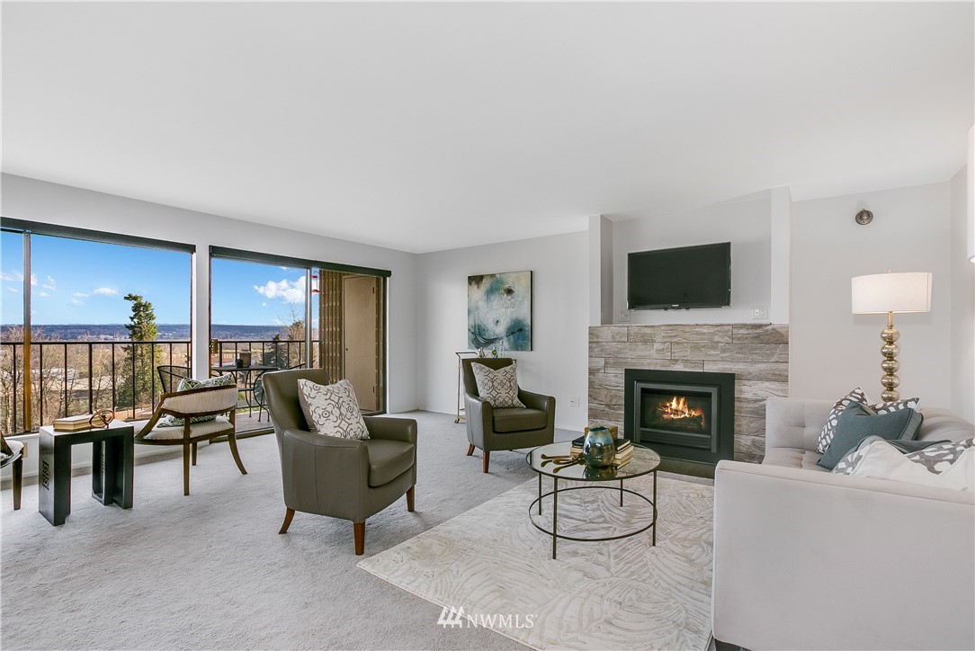 8001 Sand Point Way Northeast, Unit C53 Seattle, WA 98115 - Photo 6 of 20 Gallery Image 6