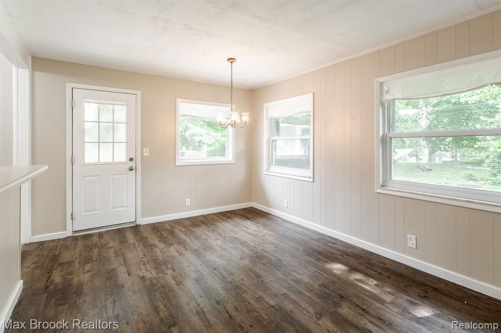 2300 Devonshire Road Bloomfield Hills, MI 48302 - Photo 11 of 15