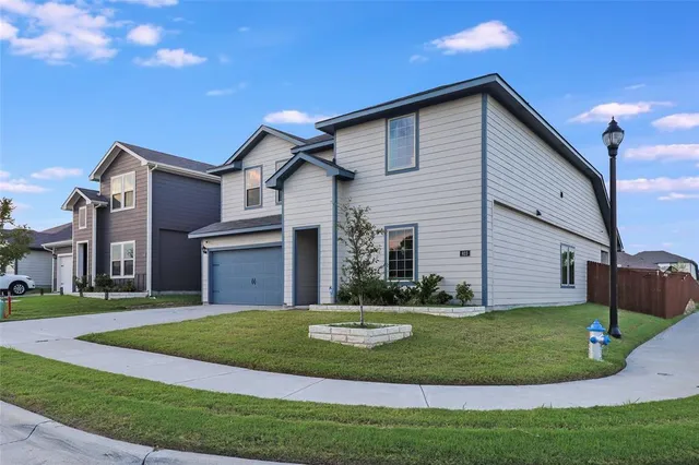 $2,510 | 823 Coastline Way, Princeton, TX 75407