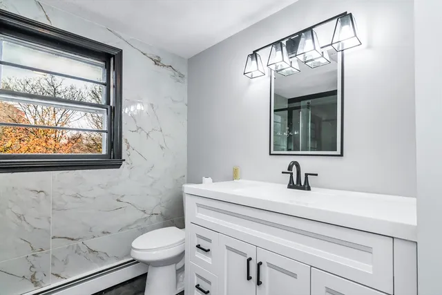 $785,000 | 35 Stillwater Road, Methuen, MA 01844