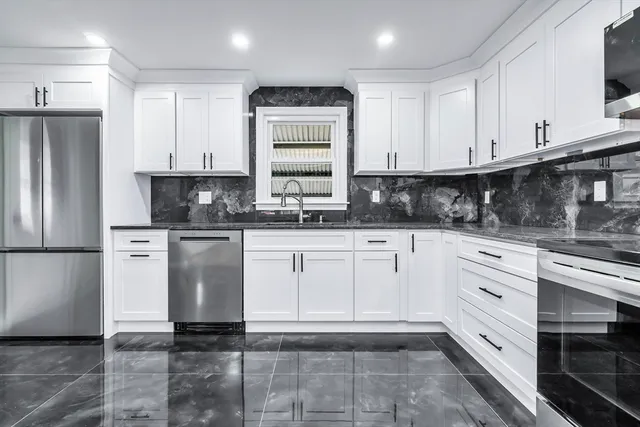 $785,000 | 35 Stillwater Road, Methuen, MA 01844