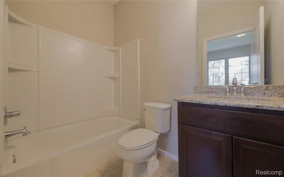 5477 Woodfall Road Clarkston, MI 48348 - Photo 7 of 31 7.jpg