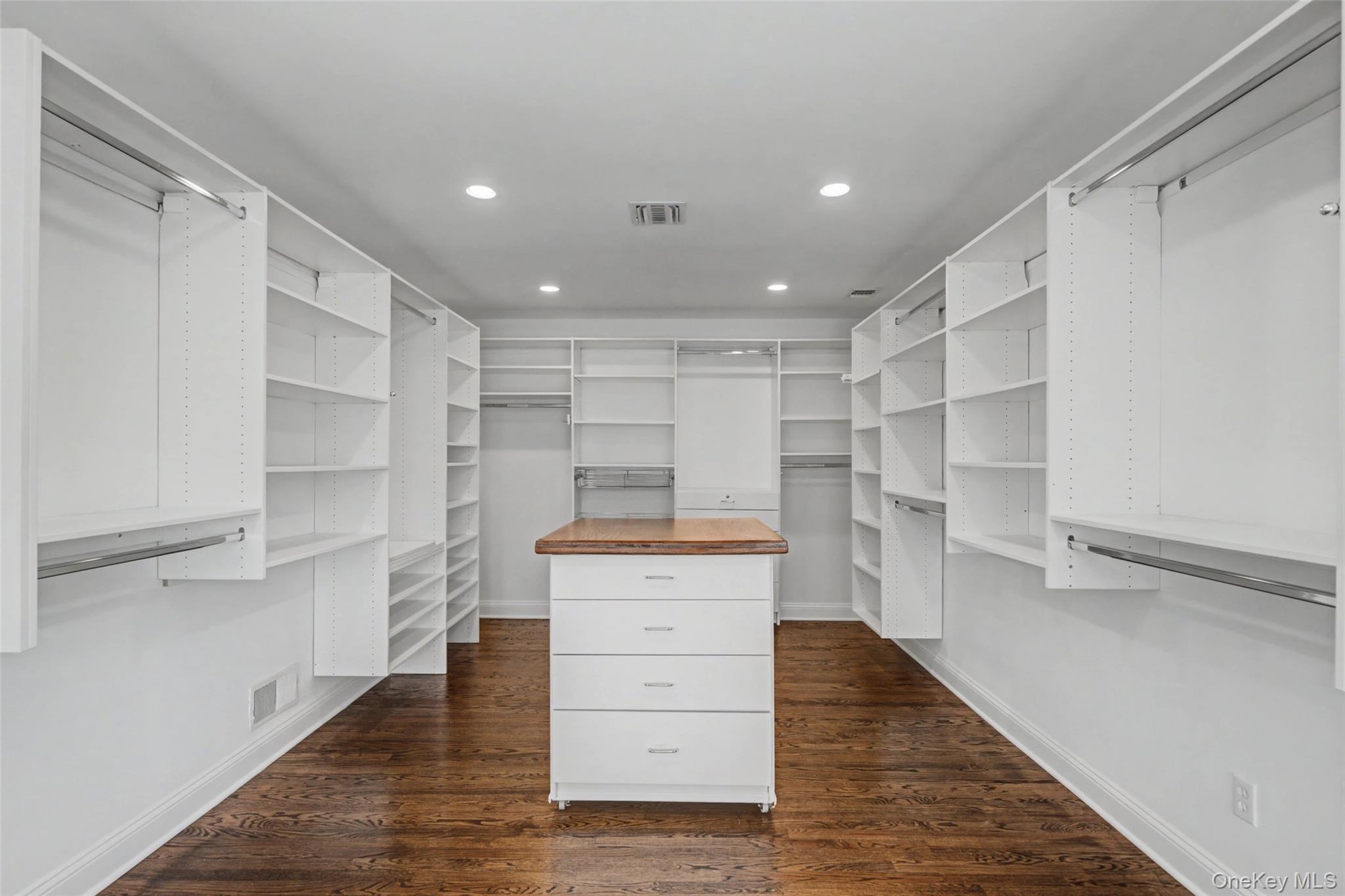 1359 Rustic Ridge Court Yorktown Heights, NY 10598 - Photo 22 of 50
