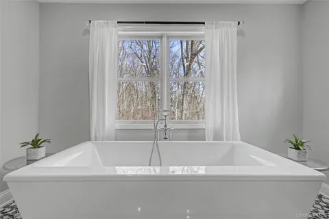 $1,795,000 | 1359 Rustic Ridge Court, Yorktown Heights, NY 10598