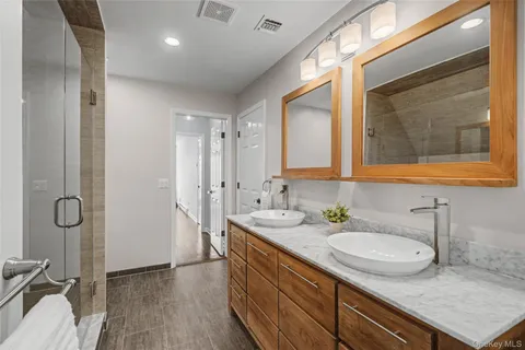 $1,795,000 | 1359 Rustic Ridge Court, Yorktown Heights, NY 10598
