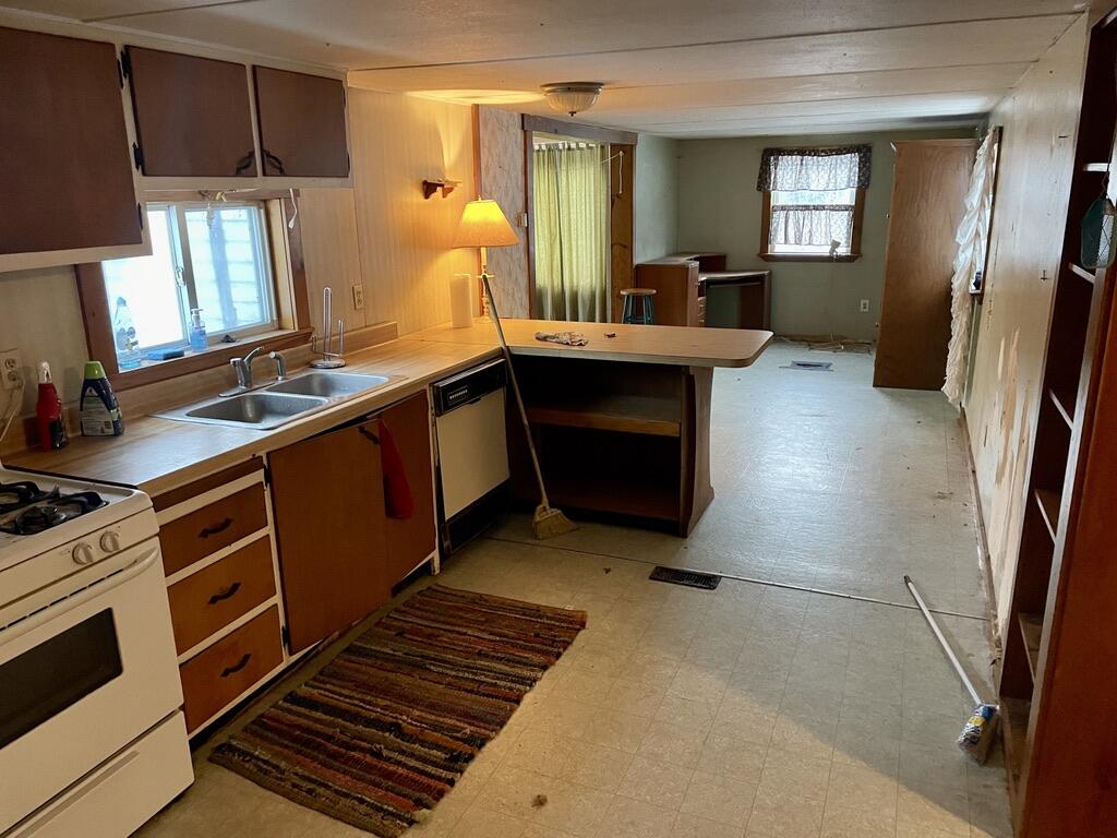 269 Shedd Road Norway, ME 04268 - Photo 15 of 25 29F1499D-27A8-4106-8E63-8F0F7E88258B_1_1