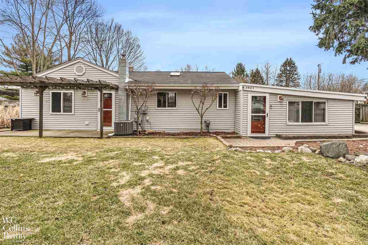 3821 Dunning Road Rochester Hills, MI 48309 - Photo 1 of 32