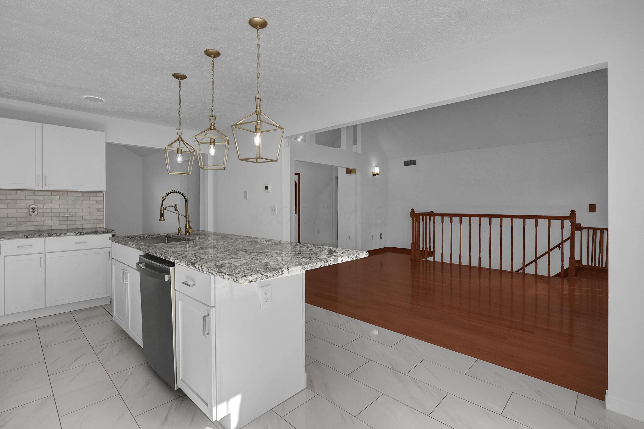 5583 Durrett Road Orient, OH 43146 - Photo 12 of 63 1000015100